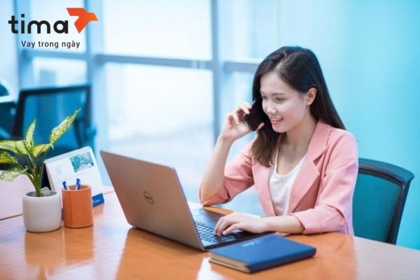 Vay tiền từ người thân, bạn bè là giải pháp nhanh chóng không yêu cầu thủ tục phức tạp